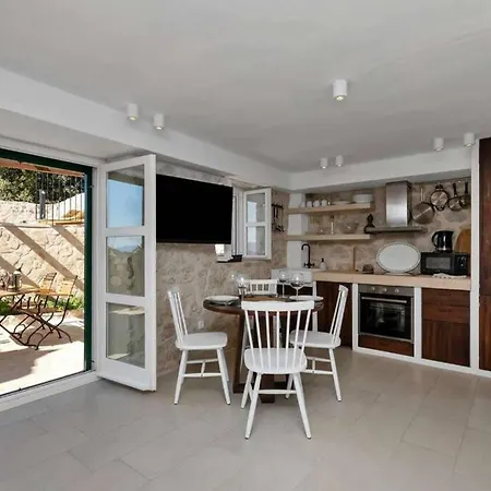 Holiday home Marijana